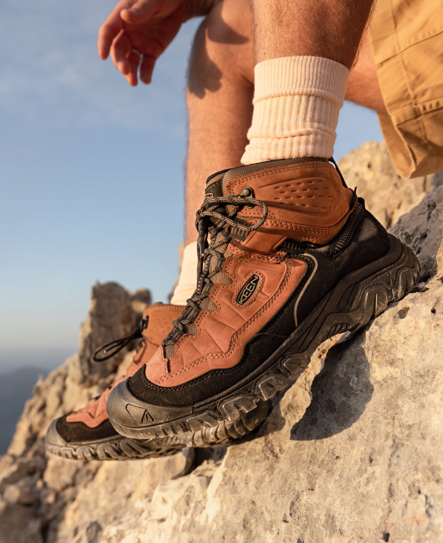 Men's Targhee IV Wide Waterproof Hiking Boot Bison/Black / Keen / Men's|Women's