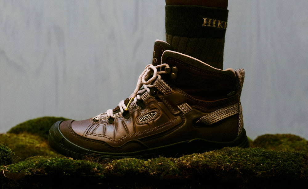 Women's Targhee IV Waterproof Hiking Boot x Hikerkind Dark Earth/Dark Earth / Keen / Men's|Women's