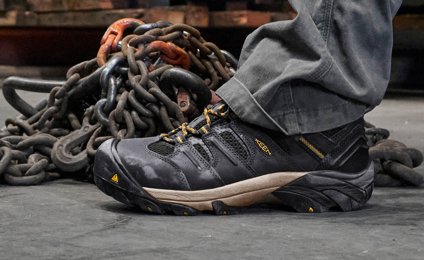 Men's Lansing Mid Waterproof (Steel Toe) Raven/Tawny Olive / Keen / Men's