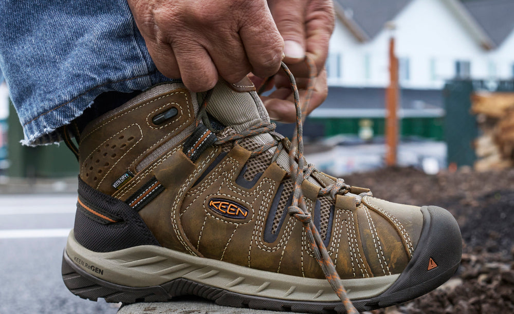 Men's Flint II Waterproof Mid (Soft Toe) Black Olive/Brindle / Keen / Men's