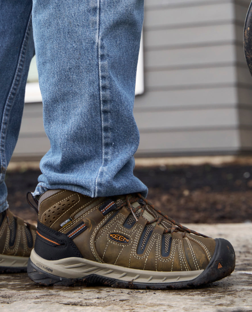 Men's Flint II Waterproof Mid (Soft Toe) Black Olive/Brindle / Keen / Men's
