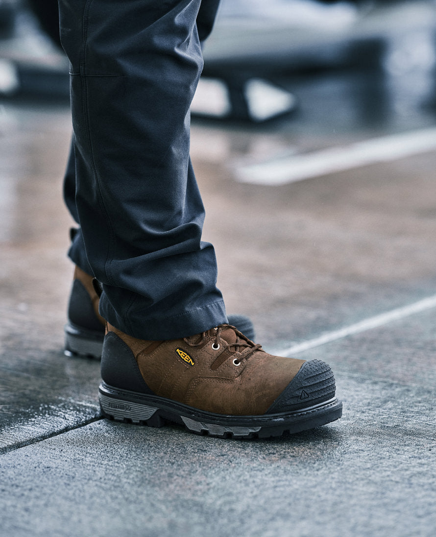 Men's Camden 8" Insulated Waterproof Boot (Carbon Toe) Leather Brown/Black / Keen / Men's