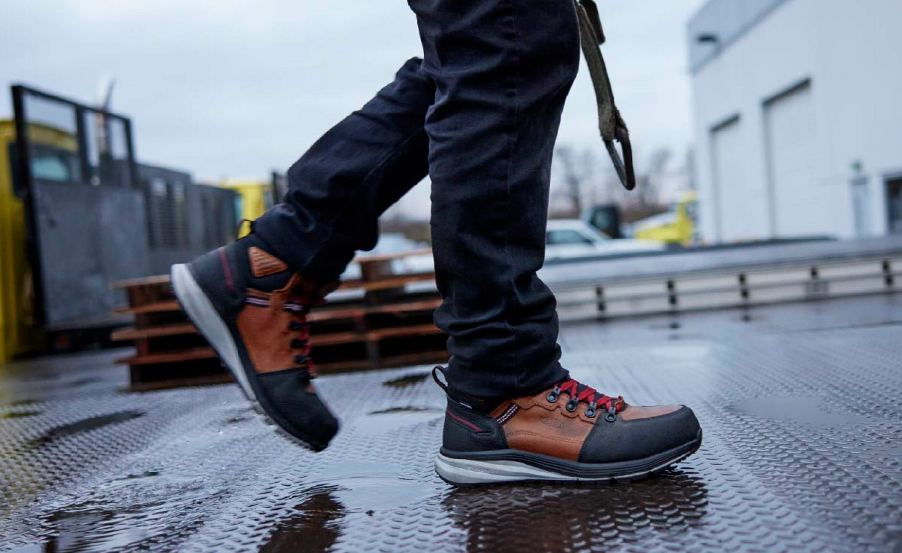 Men's Red Hook Waterproof Boot (Carbon Toe) Tobacco/Black / Keen / Men's