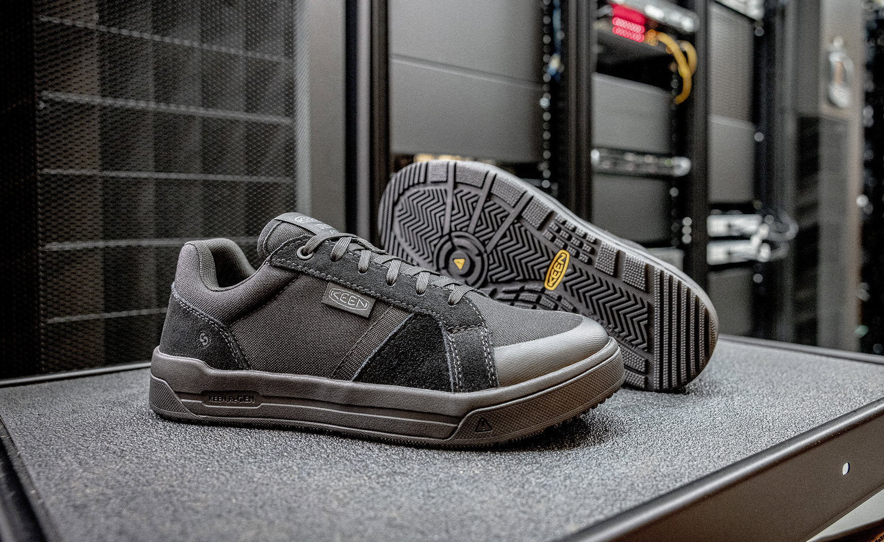 Men's Kenton ESD Work Shoe (Soft Toe) Black/Black / Keen / Men's