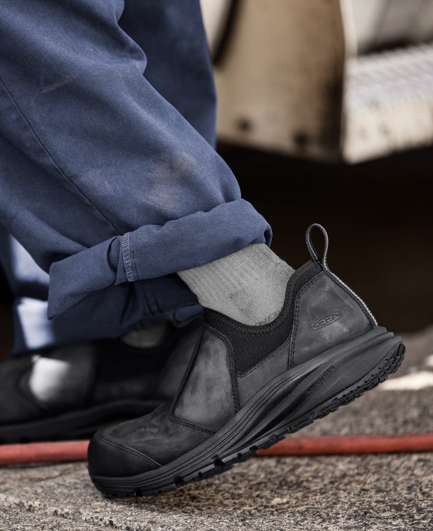 Men's Vista Energy+ Shift ESD (Carbon Toe) Coffee Bean/Black / Keen / Men's