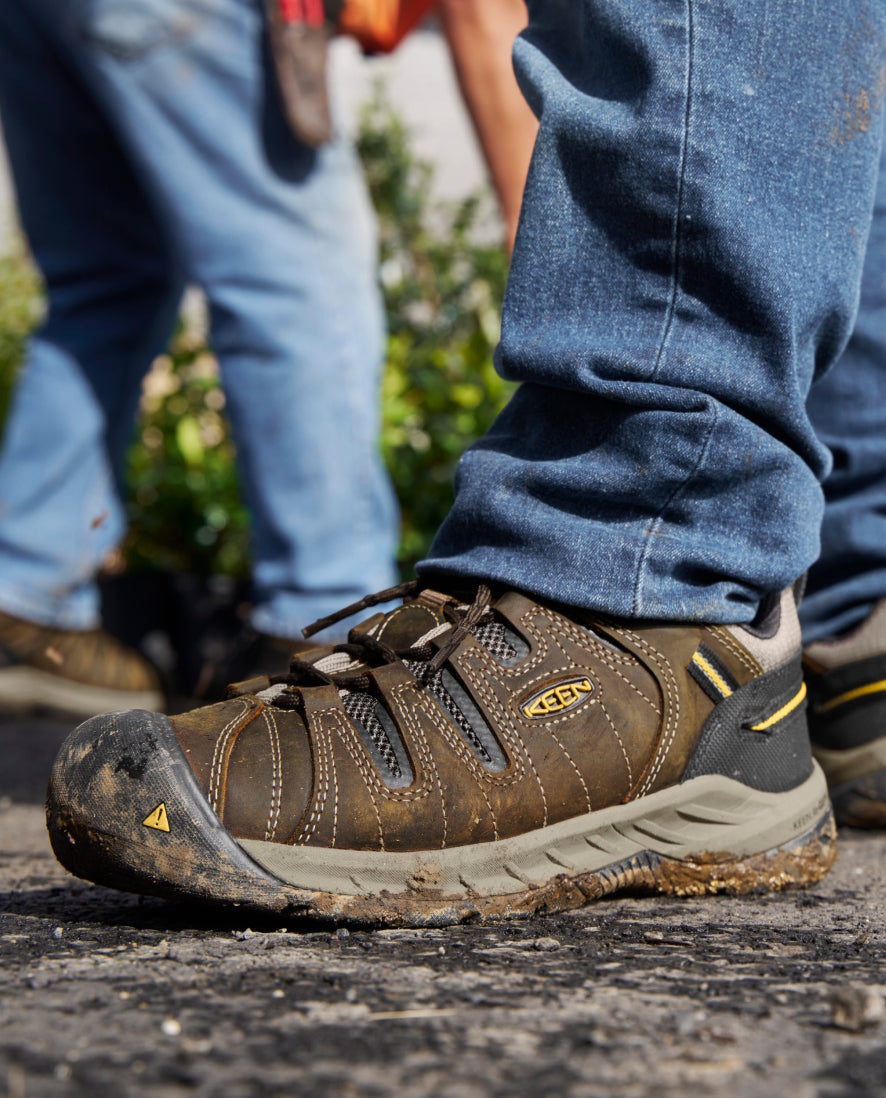 Men's Flint II (Soft Toe) Cascade Brown/Golden Rod / Keen / Men's