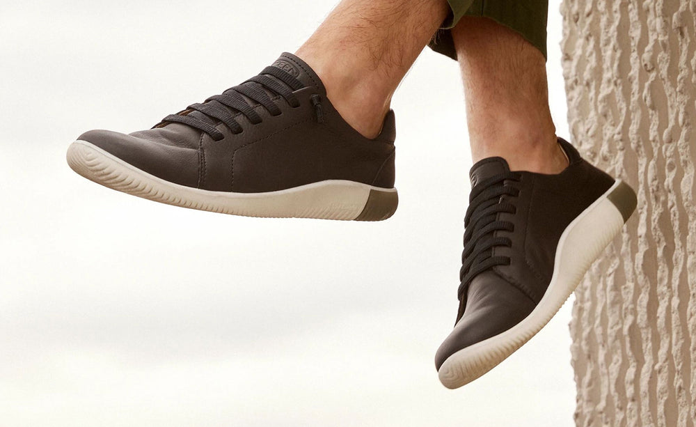 Men's KNX Leather Sneaker Black/Star White / Keen / Men's