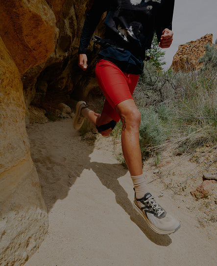 Men's Seek Trail Running Shoe Black/Sunset Sand / Keen / Men's