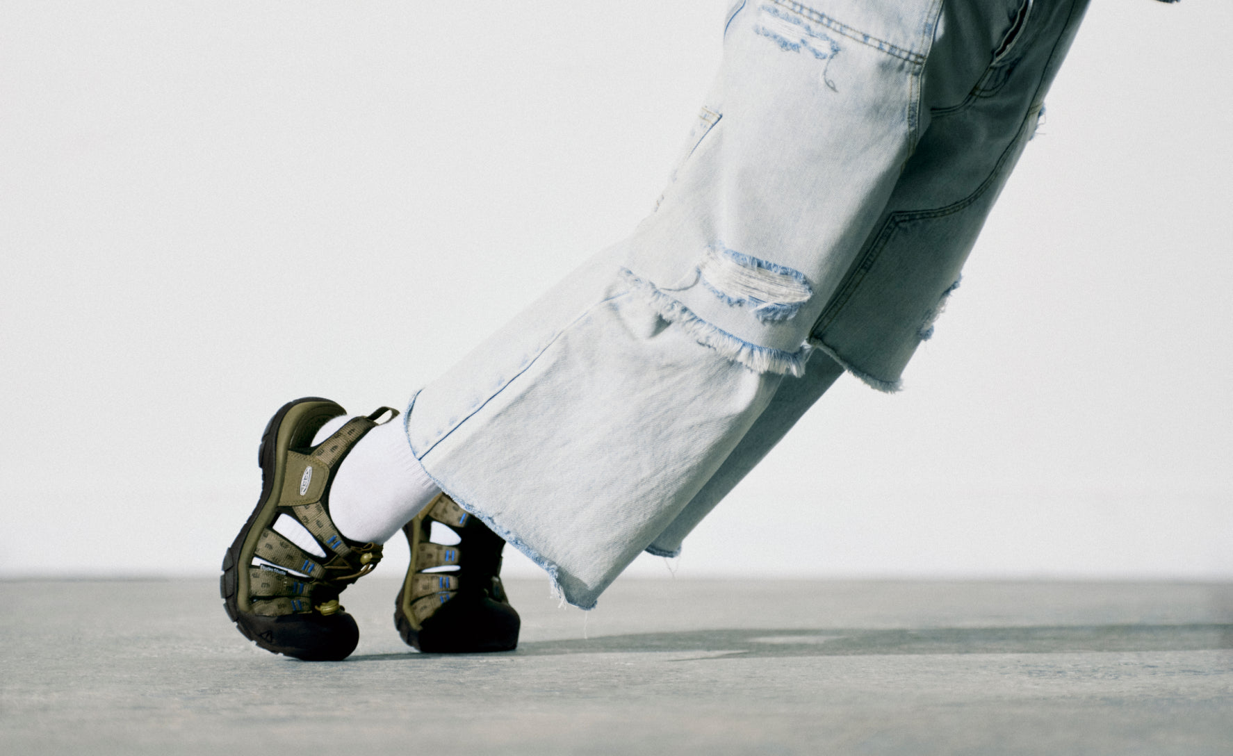Men's Newport Retro Sandal x Études Studio Etudes Olive / Keen / Men's