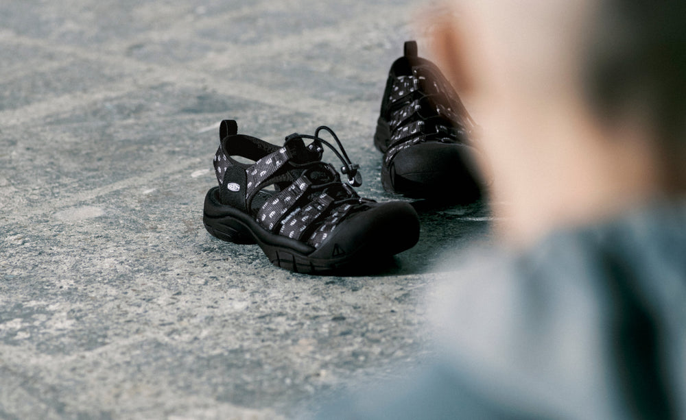 Men's Newport Retro Sandal x Études Studio Etudes Black / Keen / Men's
