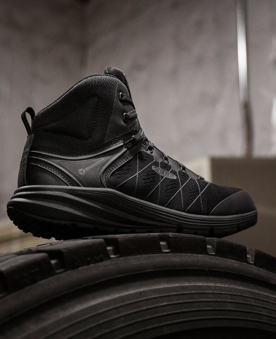 Women's Vista Energy Mid INT MET (Carbon Toe) Black/Raven / Keen / Women's