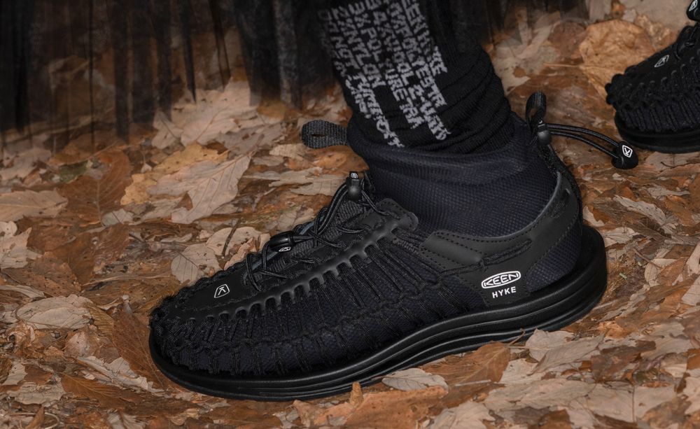 Women's UNEEK High Top x HYKE HYKE Black / Keen / Women's