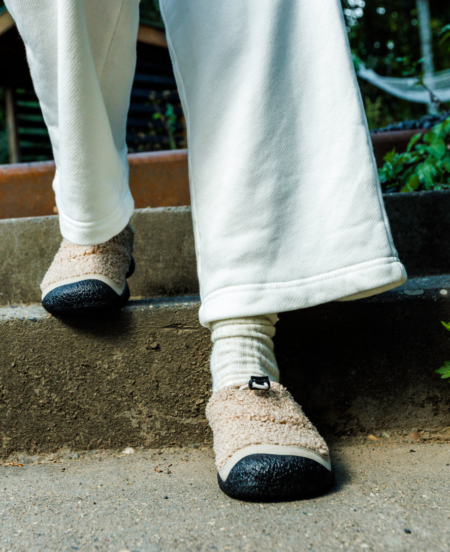 Women's Howser III Slide Plaza Taupe/Black / Keen / Women's
