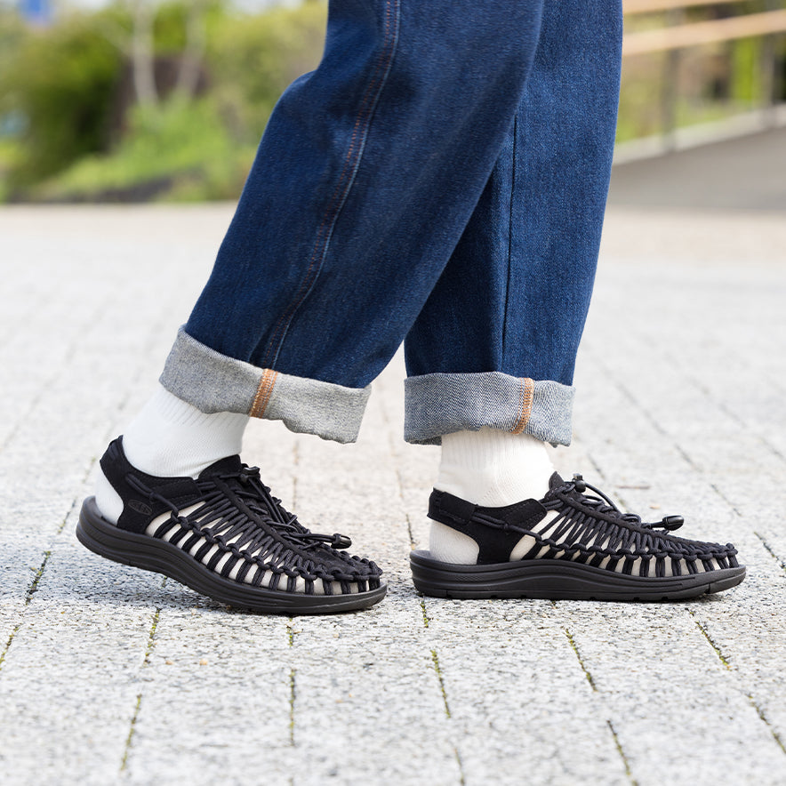 Women's UNEEK Sneaker Black/Black / Keen / Women's