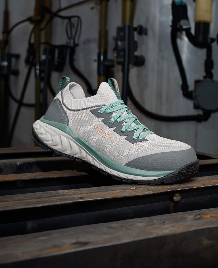 Women's Arvada Shift Work Sneaker (Carbon Toe) Steel Grey/Granite Green / Keen / Women's