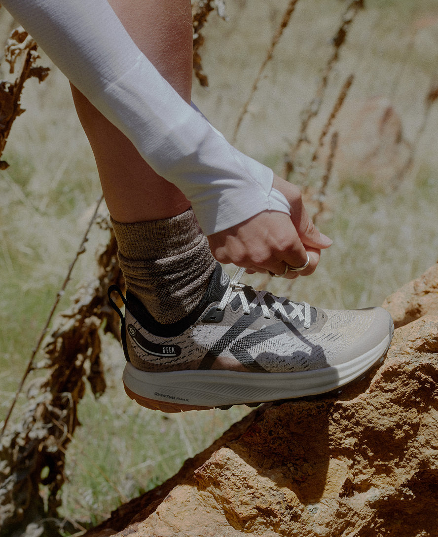 Women's Seek Trail Running Shoe Black/Sunset Sand / Keen / Women's