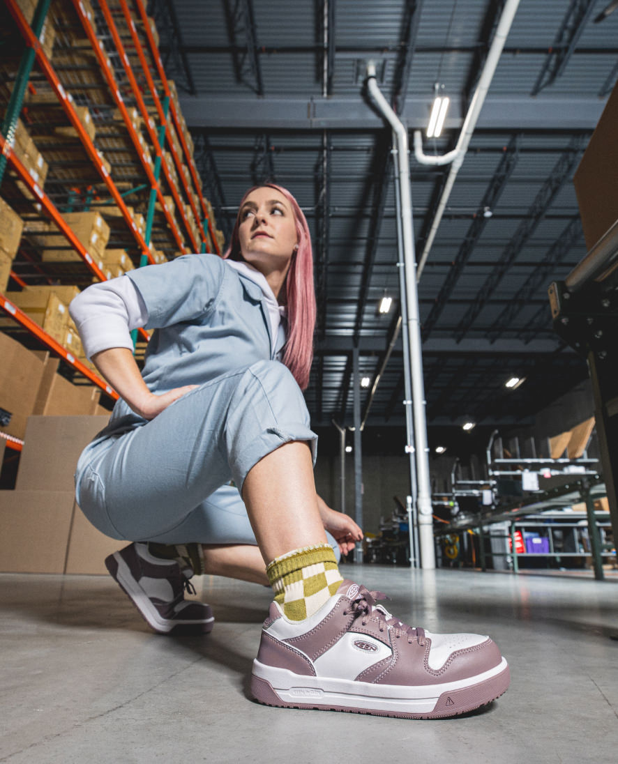 Women's Overton Work Shoe (Carbon Toe) Star White/Black / Keen / Women's