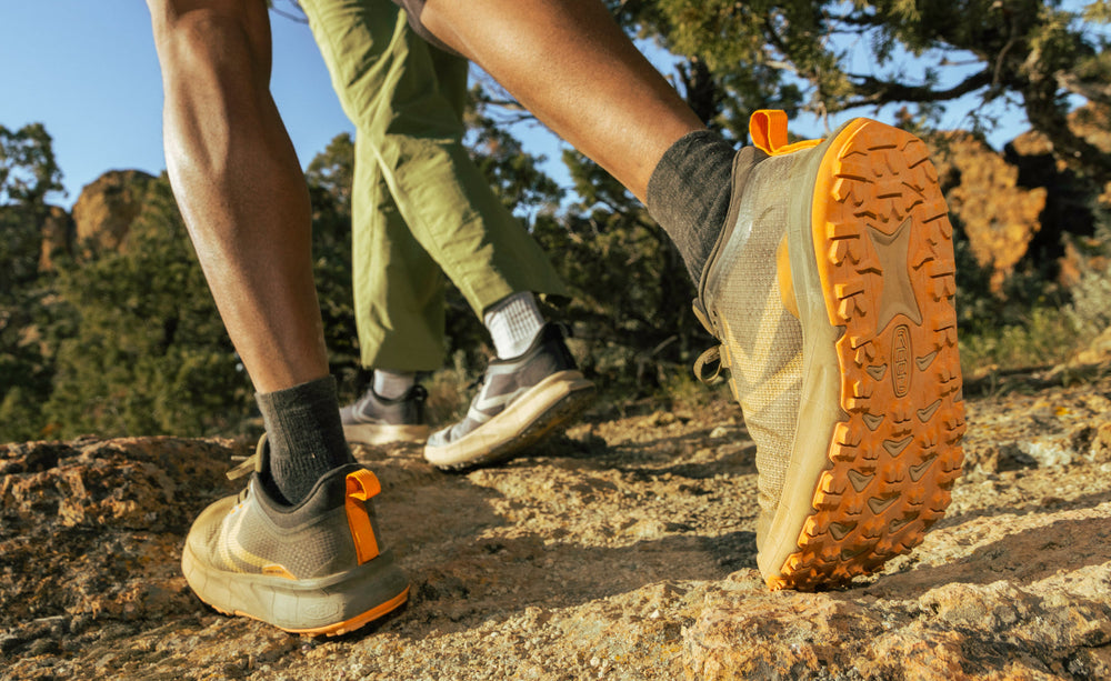 Women's 450 Dirt Hiking Shoe Birch/Nectarine / Keen / Women's