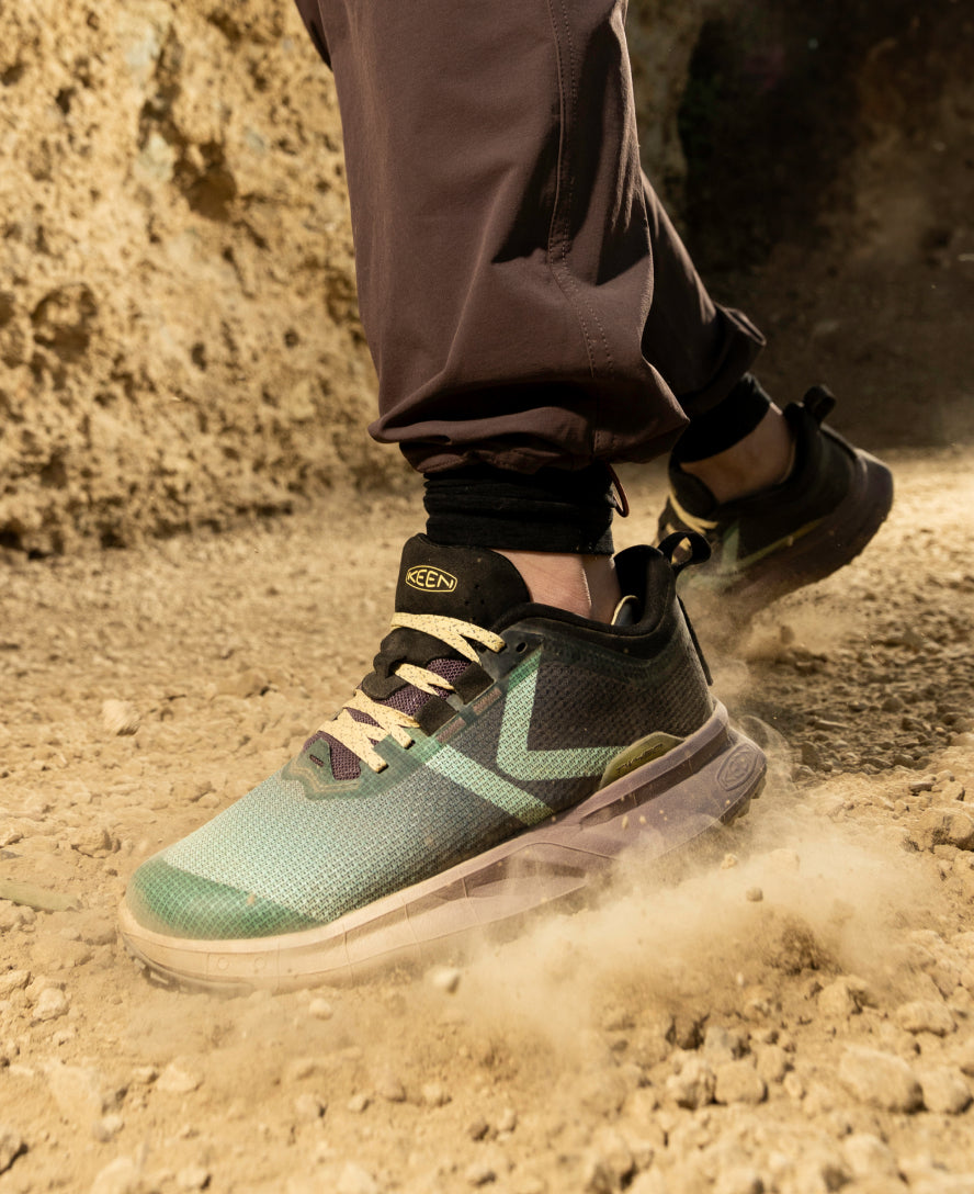Women's 450 Dirt Hiking Shoe Birch/Nectarine / Keen / Women's