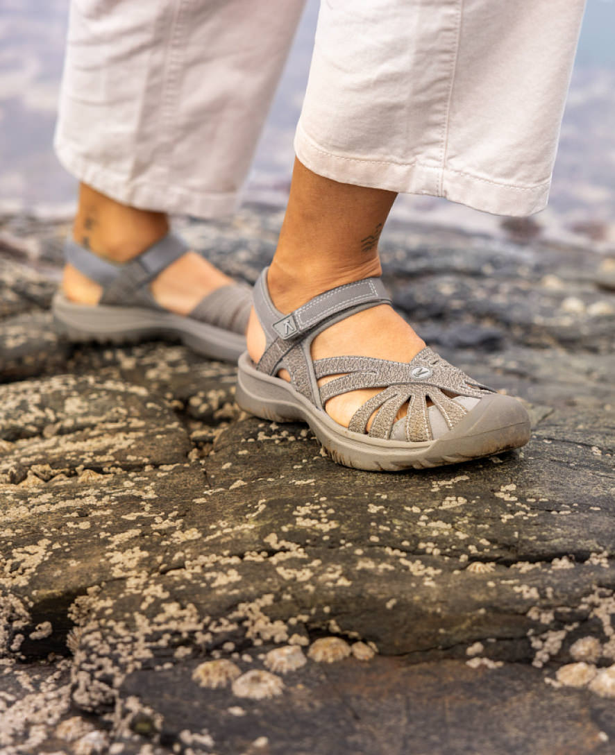 Women's Rose Sandal Brindle/Shitake / Keen / Women's